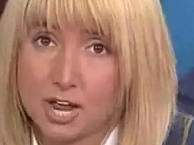 60 yaşındaki Yonca Evcimik estetik yaptırdı! Bambaşka birine döndü: Son hali alay konusu oldu...