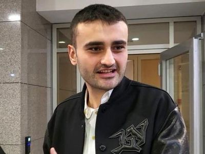 Ayılık gelirim 30 bin TL demişti: CZN Burak gerçeği itiraf etti ‘Aldığım para tabi ki 30 bin lira değil’