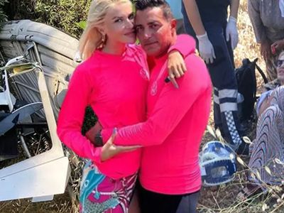 Mustafa Sandal'ın eşi Melis Sandal cayrokopter kazasında yaralandı ünlü ismin sağlık durumu merak ediliyor