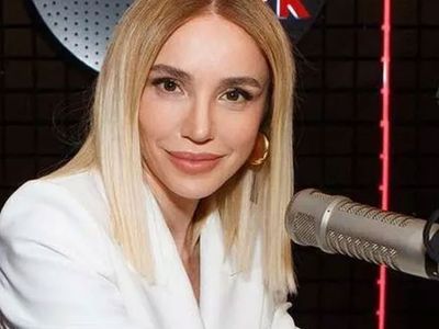 Konserde seyircisine kucak dansı yapan Gülşen'den konuya ilişkin çarpıcı açıklama: Canım çok sıkılmıştı ne var bunda?