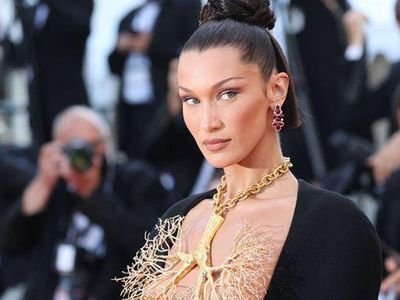 Victoria Secret mankeni Bella Hadid’in estetik itirafı sosyal medyada gündem oldu