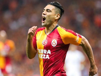 Galatasaray'da Falcao Depremi!