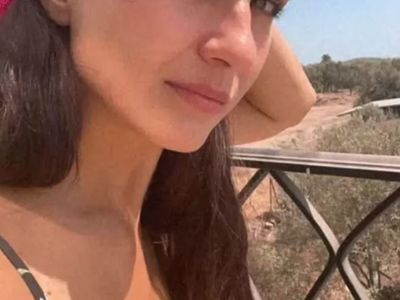Makyajsız Poz Veren Ünlülere Tuba Büyüküstün de Eklendi