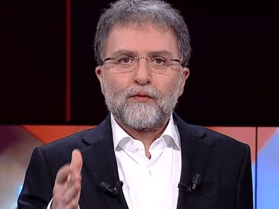 Ahmet Hakan'ın Cüneyt Arkın'ın cenazesi hakkında yazdığı köşe yazısı olay oldu! 'Bu kadar terbiyesizlik de fazla adamın daha toprağı kurumadı'