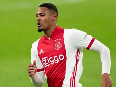 Sebastian Haller Kimdir?