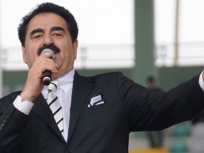 Ölümün kıyısından dönen ünlü sanatçı İbrahim Tatlıses yıllar sonra vurulma anını anlattı: Baktım kafamdan bir şeyler damlıyor