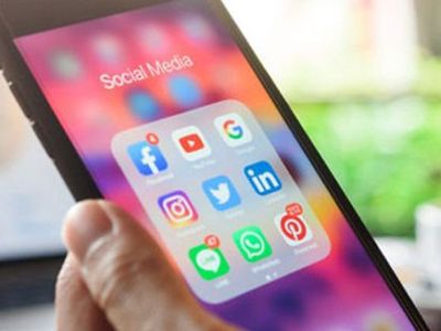 Milyonlarca kullanıcısı bulunan WhatsApp’dan büyük oyun: Reklam alabilmek için herkesi dinliyorlar
