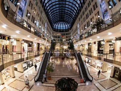 Normalleşme Döneminde AVM'ler Açıldı mı?