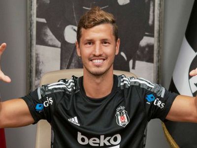 Beşiktaşlı Salih Uçan'ı Altay ve Konyaspor Transfer Etmek İstiyor