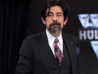 Okan Bayülgen Gazze'ye destek konserine katıldı: Yaşasın çocuklar, yaşasın Filistin!