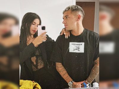 O geceden sonra futbolcu sevgilisi Lucas Torreira ile ayrılmışlardı: Murat Boz'dan, Devrim Özkan ile aşk yaşadıklarına dair sinyal!