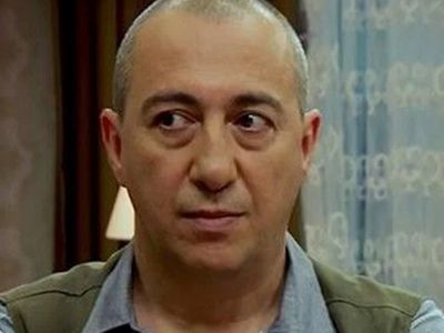 Şehsuvar Aktaş'ın acı günü! Babası ile üvey annesini kaybetti