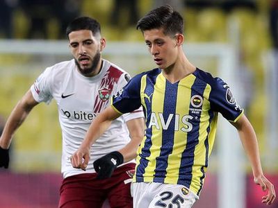 Süper Lig ekibi Giresunspor, Fenerbahçe'den Arda Güler'i kiralık olarak transfer etmek istiyor!