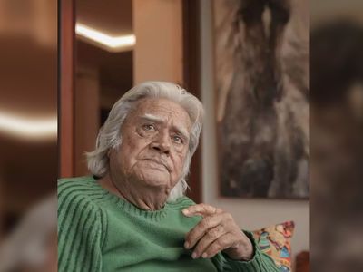 Usta sanatçı Cüneyt Arkın'ın 50 yıldır görmediği kızı ortalığı karıştırdı: Miras krizine sebep oldu! Nuri Alço'dan sert sözler...
