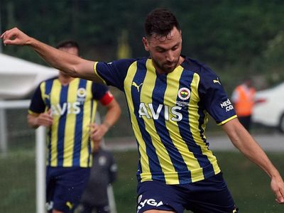 Fenerbahçe'de Ozan Tufan ve Dimitrios Pelkas İle Yollar Ayrılabilir!