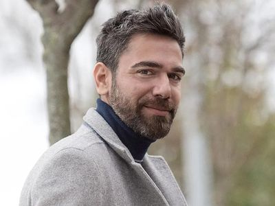 Ünlü Oyuncu Kadir Doğulu Tarikata Üye Oldu İddialarına Cevap Verdi!