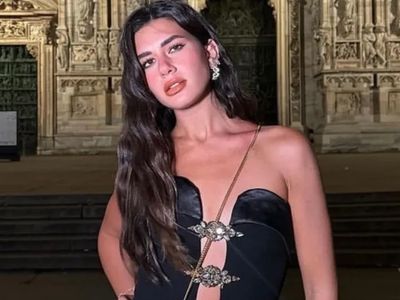 Davete katılan Elçin Sangu neye uğradığını şaşırdı! Fotoğraf çektirdiği esnada…