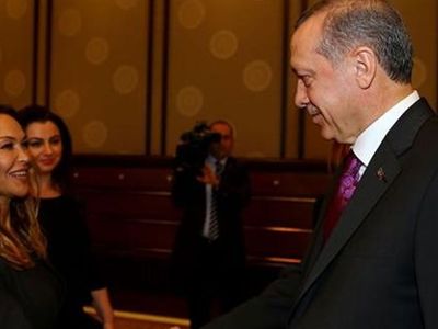 Siyasete atılacağını duyuran Hülya Avşar'ın partisi belli oldu!