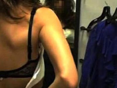 İngiltere'de Korkunç Olay İnternetten Tanıştığı Genç Kadınların Çırılçıplak Fotoğraflarını Alarak Şantaj Yaptı