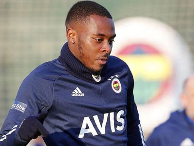 Osayi Samuel Formasına Hasret Kaldı!