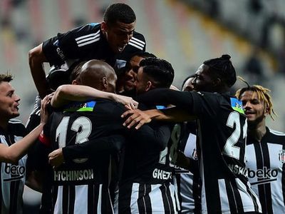 Medipol Başakşehir Bernard Mensah'ı İstiyor!
