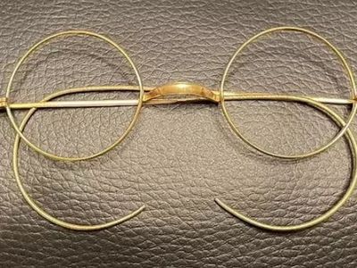 Fiyatı Herkesi Şaşırttı! Gandi'nin Gözlüğü Müzayede Satışa Çıkarılıyor