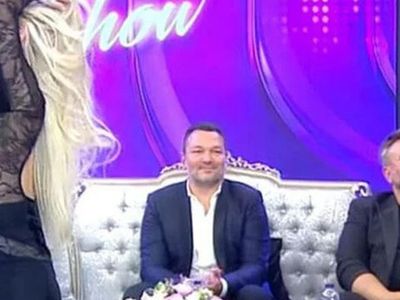 Daha önce Oryantal Didem'e bakmayan Bülent Serttaş bu sefer ünlü dansçıdan gözlerini alamadı