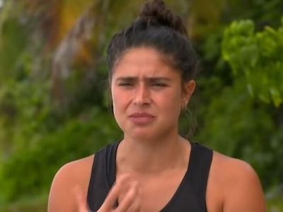Survivor Ayşe Mini Şortuyla Görüntü Paylaştı Yer Yerinden Oynadı