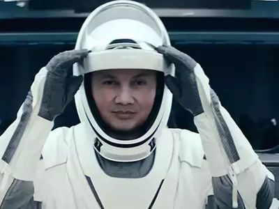 Hülya Avşar'dan ilk Türk astronot Alper Gezeravcı'ya ilginç mesaj: Ben geldim, seni bekliyorum!