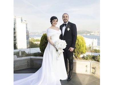 Hamile olduğu söyleniyordu apar topar evlenen Ezgi Mola'dan açıklama geldi