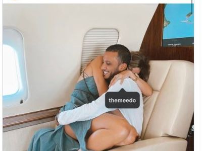 Şeyma Subaşı Bodrum Yanarken Teknede Fotoğraf Çektirmesi Sosyal Medyadan Tepki Çekti