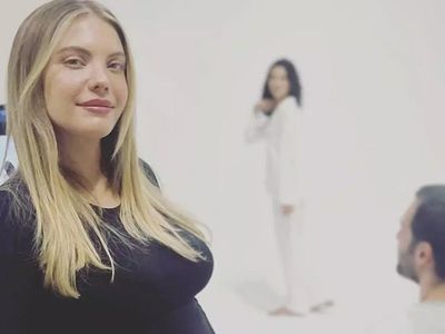 Anne olmaya gün sayıyordu: Ünlü oyuncu Eda Ece doğum yaptı!