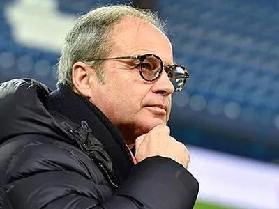 Galatasaray'da Luis Campos Trabzonspor Maçından Domenec Torrent'i Sorumlu Tuttu!