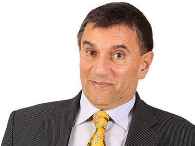 Üstün Dökmen'den skandal sözler! 'Başörtülü psikolog ve psikiyatr olamaz'