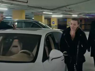 Polatların son model araçlarını artık Hüsnü Çoban sürüyor: Arka Sokaklar'da Dilan Polat göndermeli fragman gündeme oturdu!