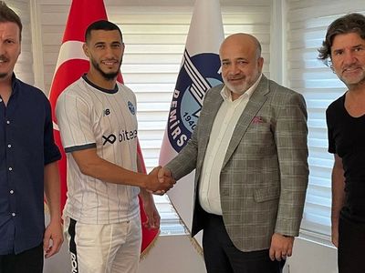 Younes Belhanda ve Hikmet Karaman Arasında Sert Tartışma!