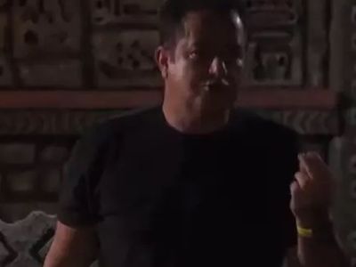 Survivor'da bir ilk: Acun Ilıcalı yarışmacılara sinirlendi, bağırarak sandalye fırlattı!