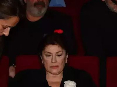 Bay Sinema Türker İnanoğlu'nun cenazesinde dikkat çeken diyalog: ''Ne kadar boş...''