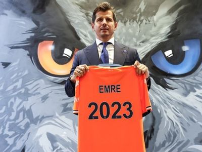 Emre Belözoğlu'nun Yardımcıları Belli Oluyor!