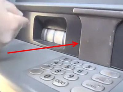 ATM’den para çekerken bunu görürseniz dikkat! Başınız yanabilir
