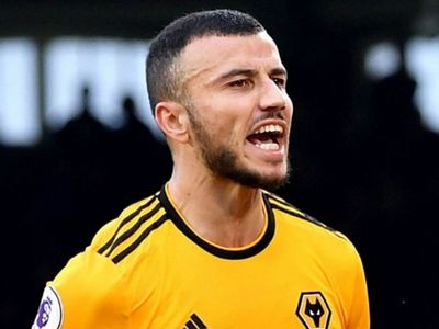 Beşiktaş gelecek sezon için stoper transferinde gündemine Romain Saiss'i aldı!