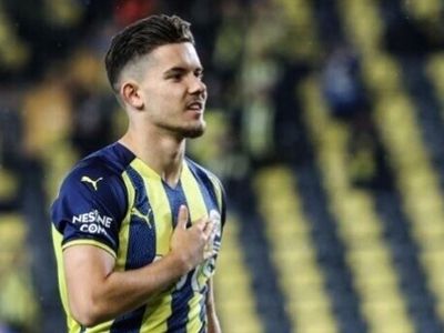 Fenerbahçe Ferdi Kadıoğlu, Arda Güler, Muhammed Gümüşkaya, Melih Bostan, Osman Ertuğrul Çetin ve İsak Vural'ın iç transferinde sözleşme uzattı!