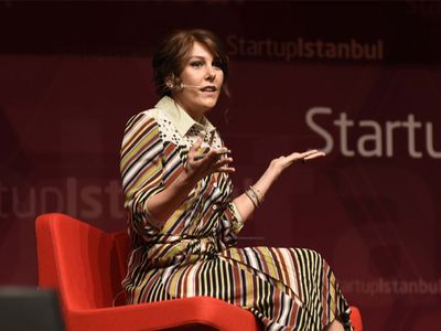 Dünyanın En Güçlü Kadınları Listesine Giren Hanzade Doğan Kimdir?