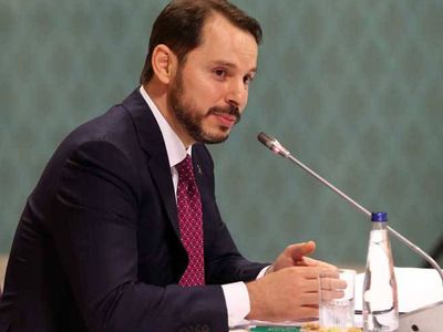 Yıllardır gözden uzakta yaşayan Berat Albayrak'ın yeni işi belli oldu! Babası duyurdu işte yeni işi...