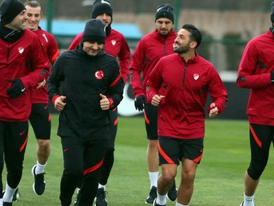 İrfancan Kahveci Ve Nazım Sangare Aday Kadrodan Çıkarıldı