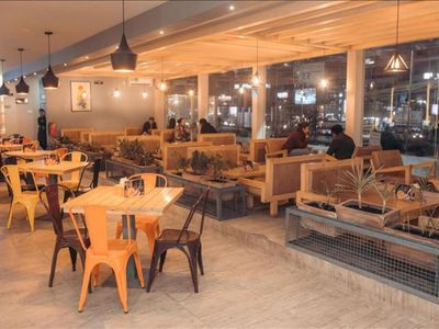 Restoran ve Kafeler Açıldı mı?