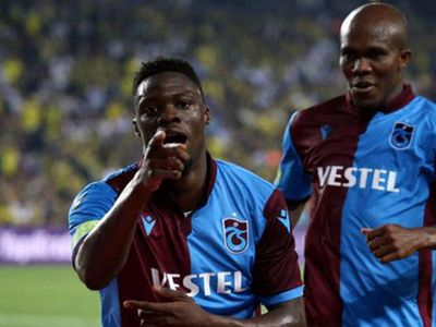 Trabzonsporlu Caleb Ekuban Genoa İle Sözleşme İmzaladı!
