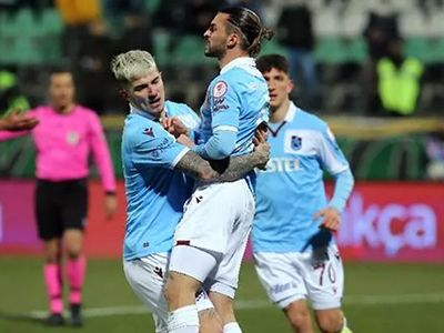 Trabzonspor'da Hüseyin Türkmen'den Özür Açıklaması Geldi!