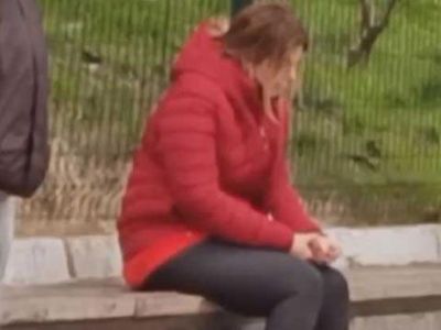 Pelin Öztekin'in Hastane Önündeki Hali Yürek Burktu