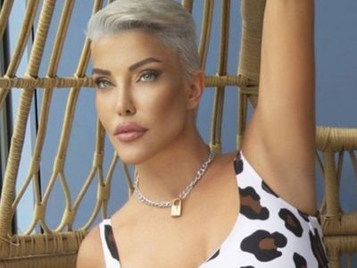 Deniz Akkaya’dan olay yaratan paylaşım! Erkeklerde sertleşme sorununu ele alan ünlü manken sözleriyle ağızları açık bıraktı
